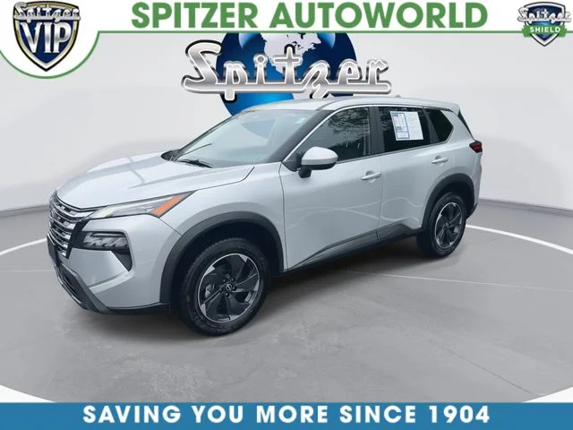 Used 2025 Silver Nissan SV image 4