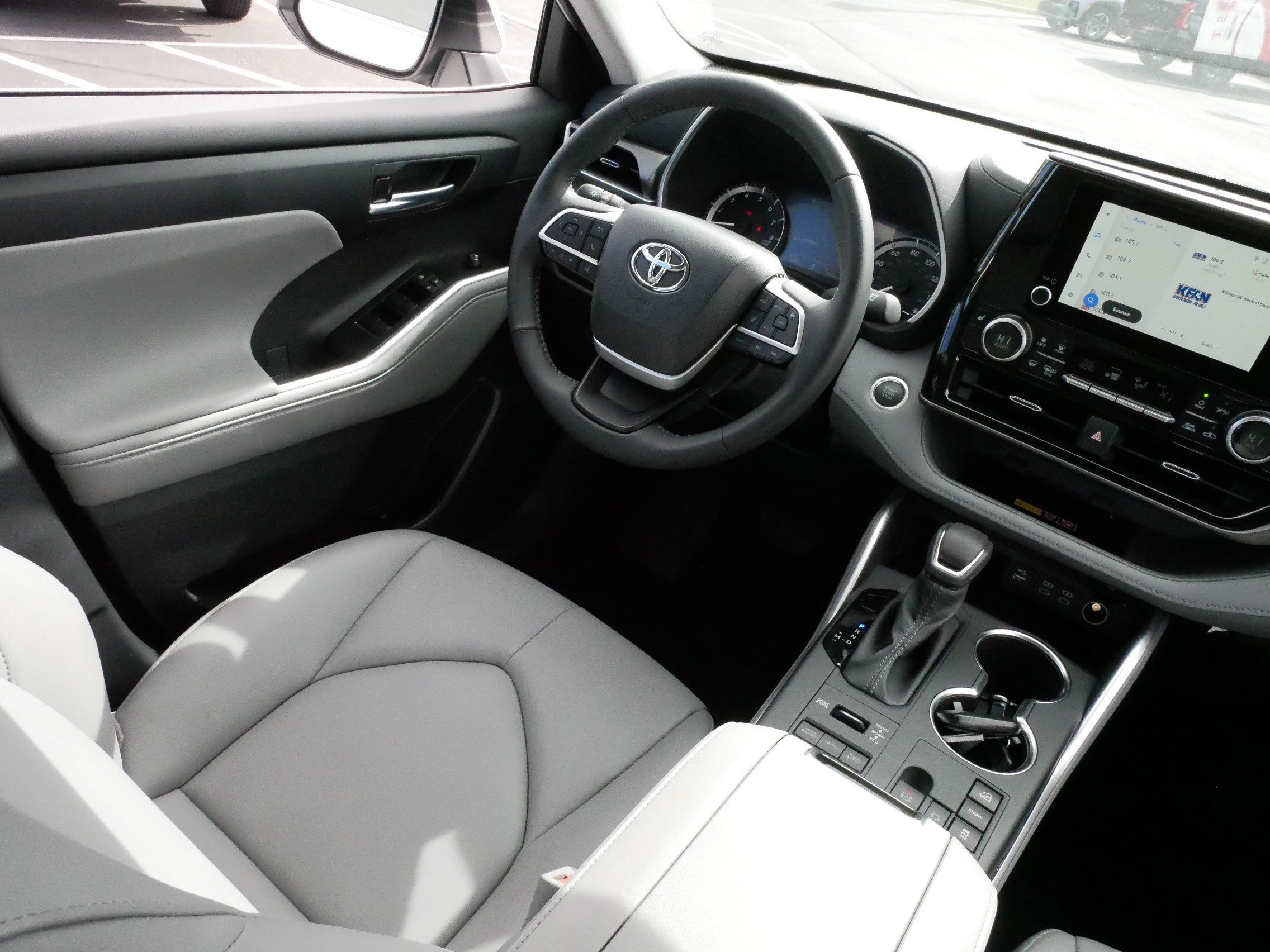 Certified Used 2026 Wind Chill Pearl Toyota XLE image 9