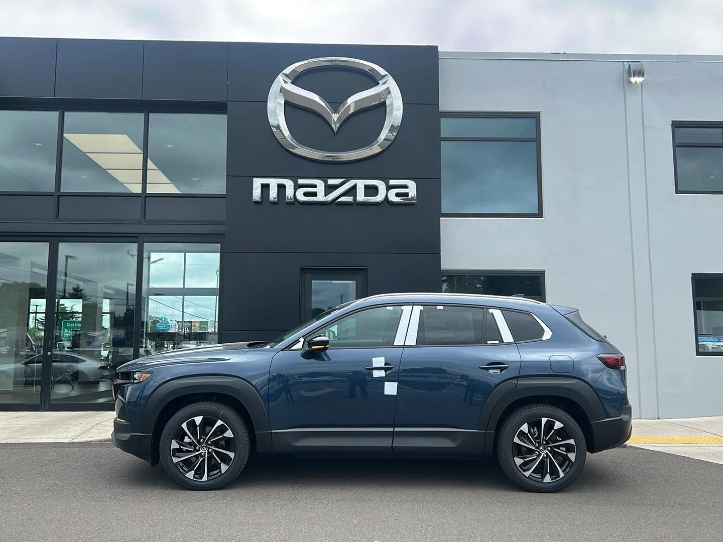 2026 Mazda CX-50 2.5 Hybrid Premium Plus's photo