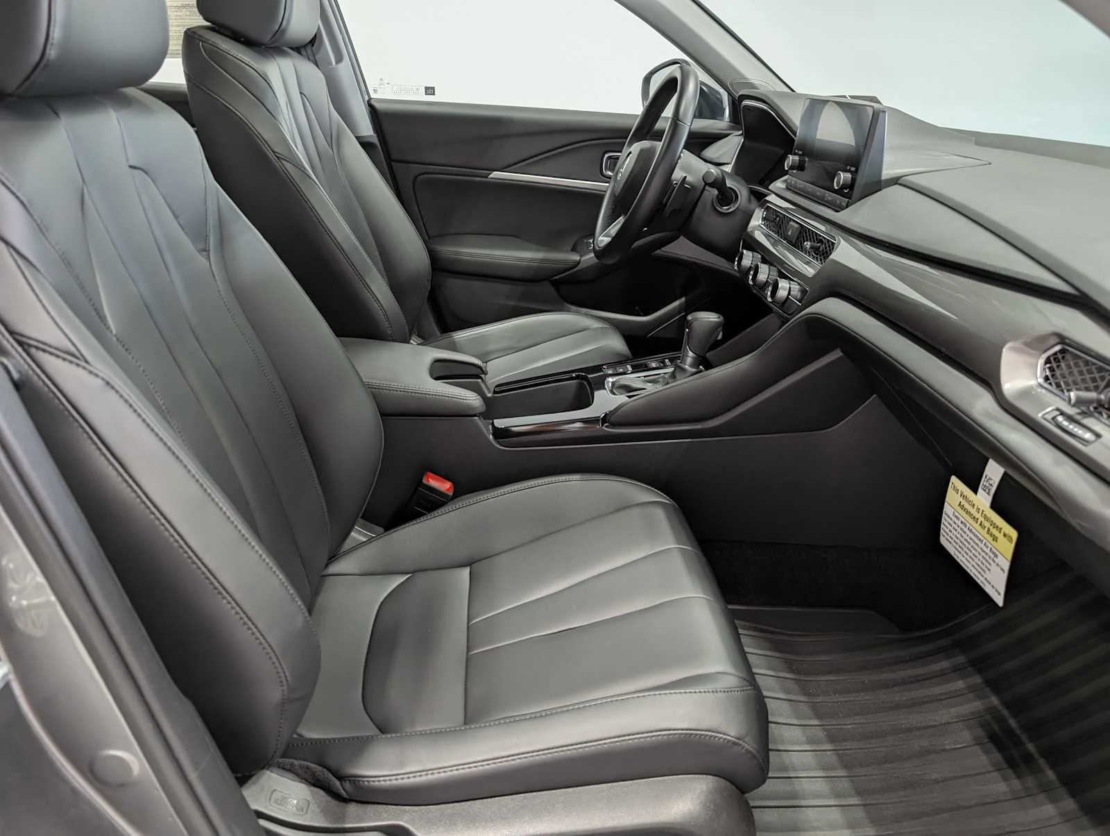 Used 2025 Liquid Carbon Metallic Acura  image 41