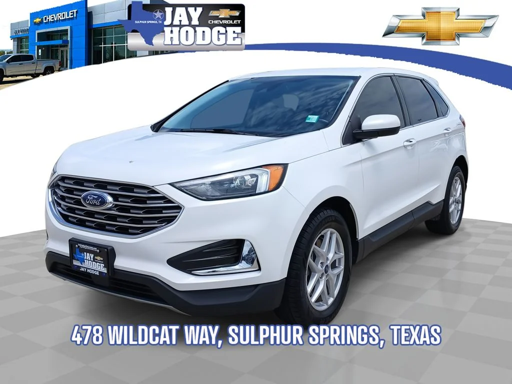 Used 2022 White Ford SEL image 1