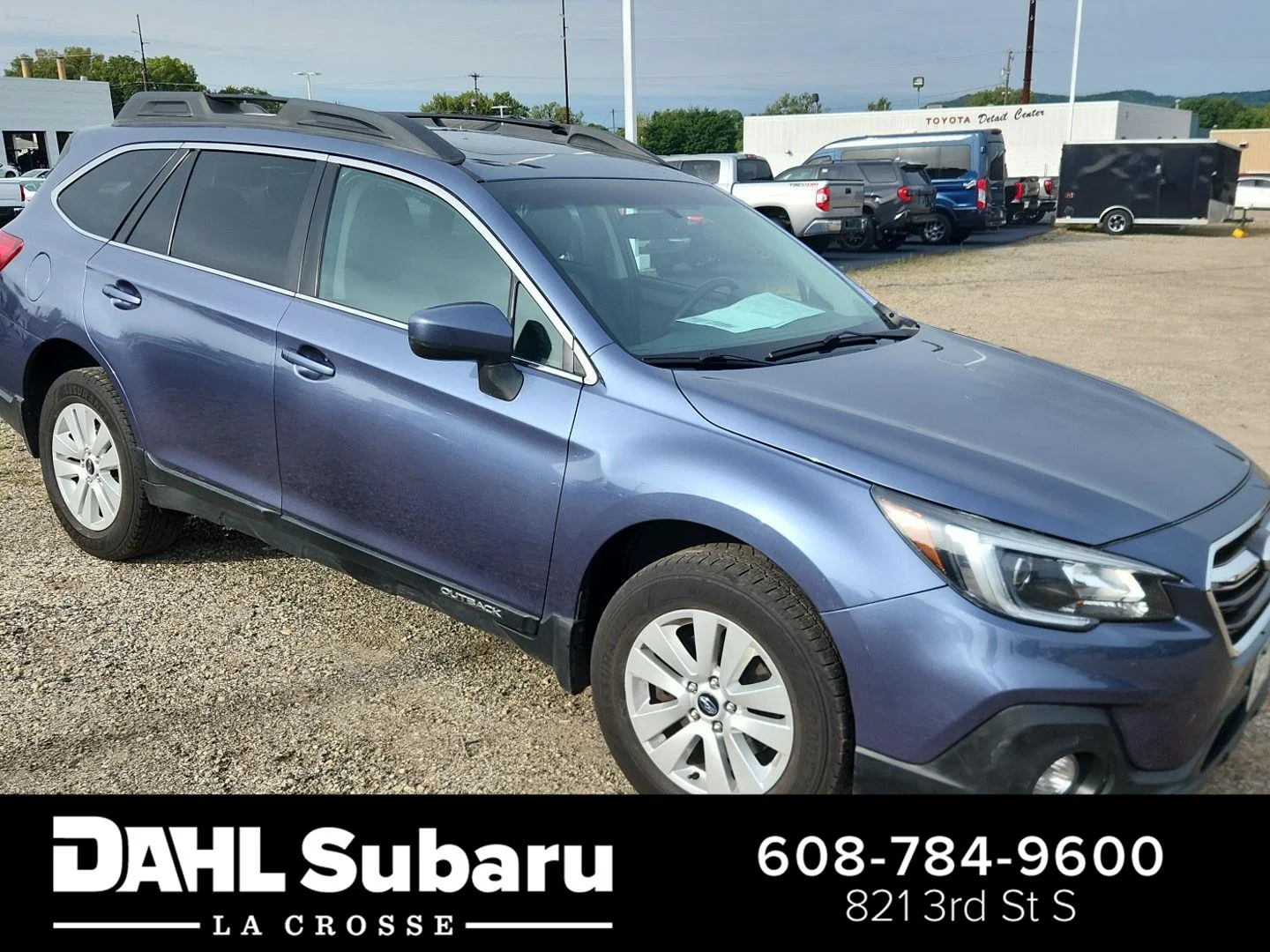 Used 2018 Twilight Blue Metallic Subaru Premium image 1