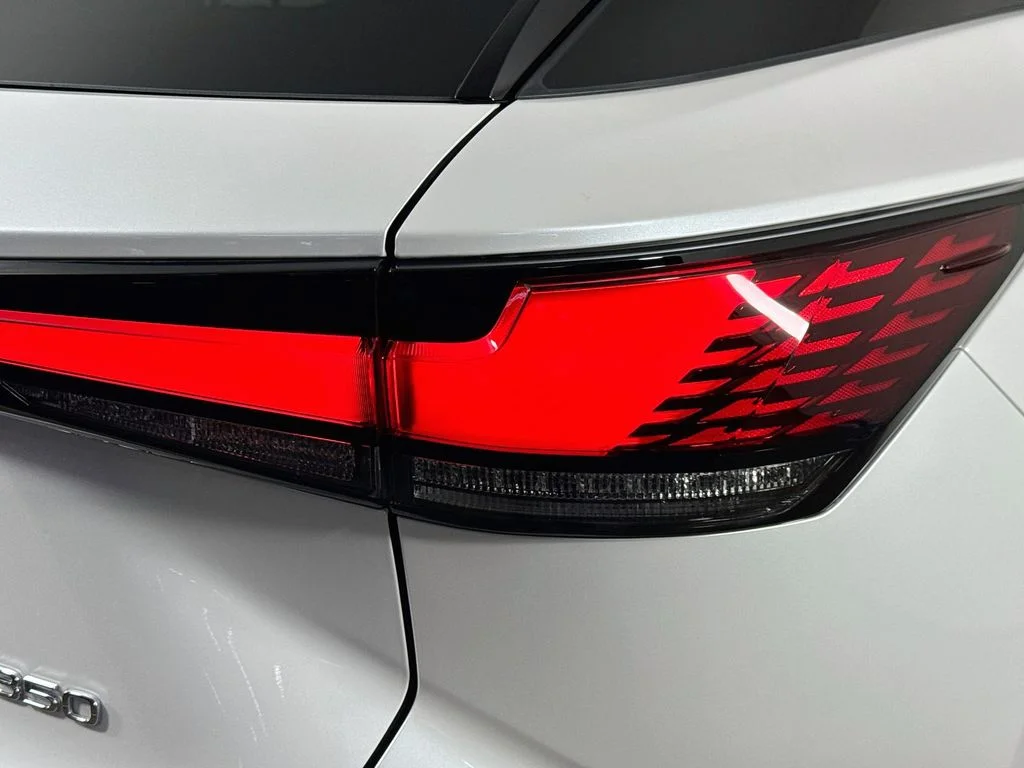 Used 2024 White Lexus 350 Luxury image 36