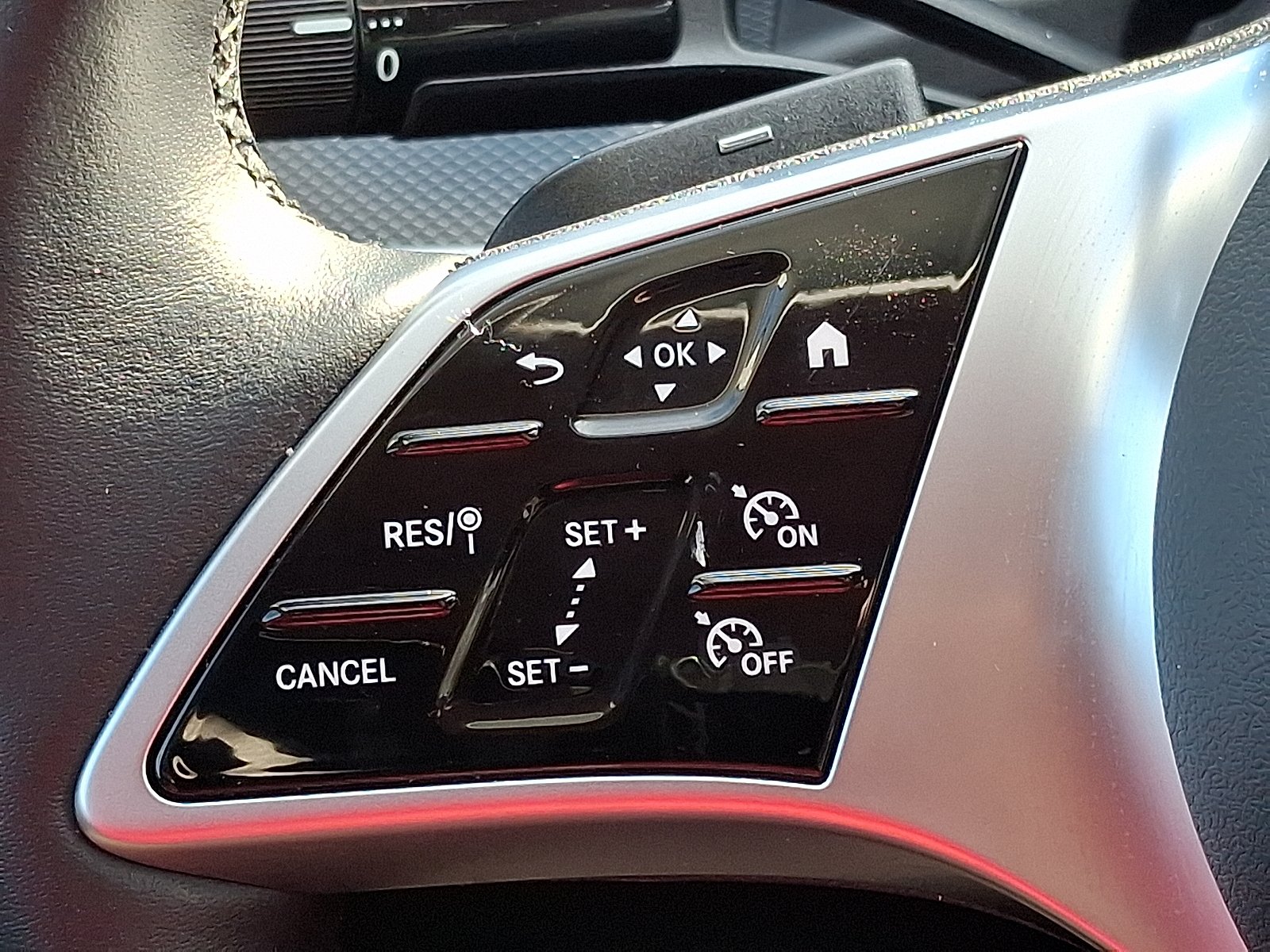 2025 Mercedes-Benz C-Class Sedan C 300 - Photo 21