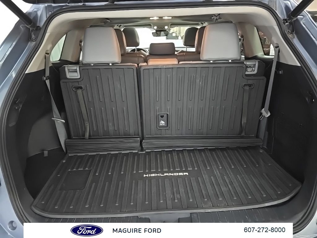 Used 2022 Moon Dust Toyota XLE image 15