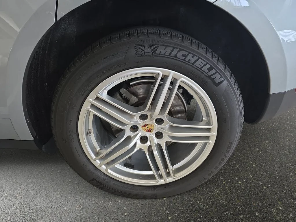 2021 Porsche Macan S - Photo 10