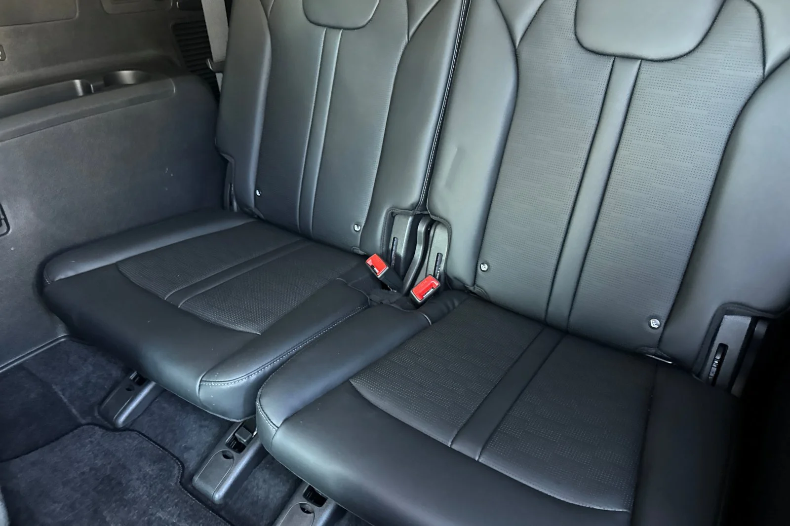 2025 Kia Sorento EX Hybrid - Photo 16