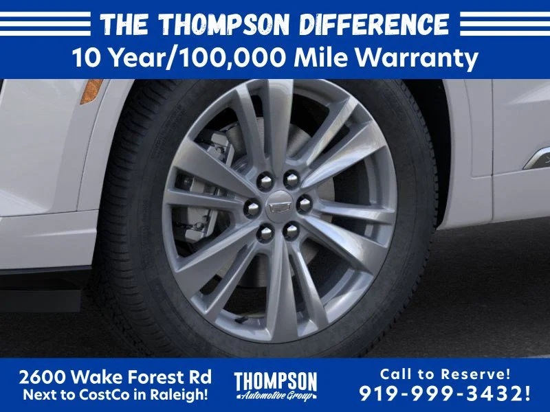 Used 2025 Crystal White Tricoat Cadillac Premium Luxury image 9