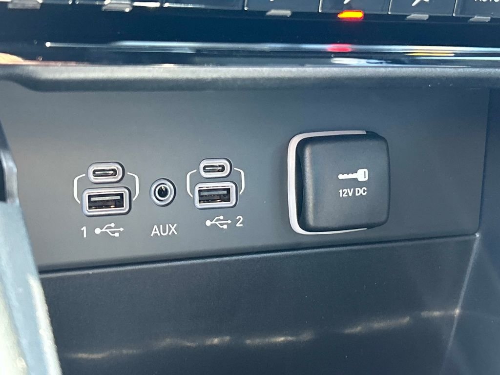 Used 2025 Gray Jeep Limited image 26