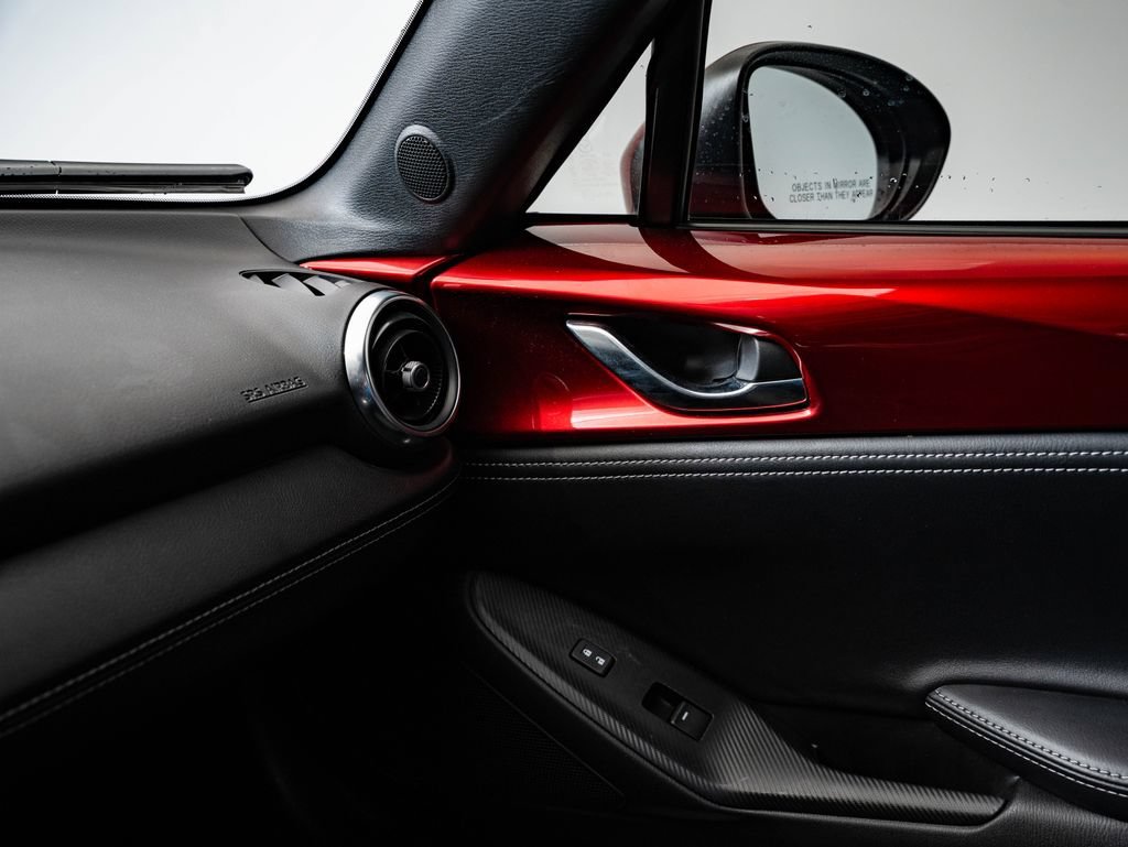 Used 2022 Soul Red Crystal Metallic Mazda Grand Touring image 38