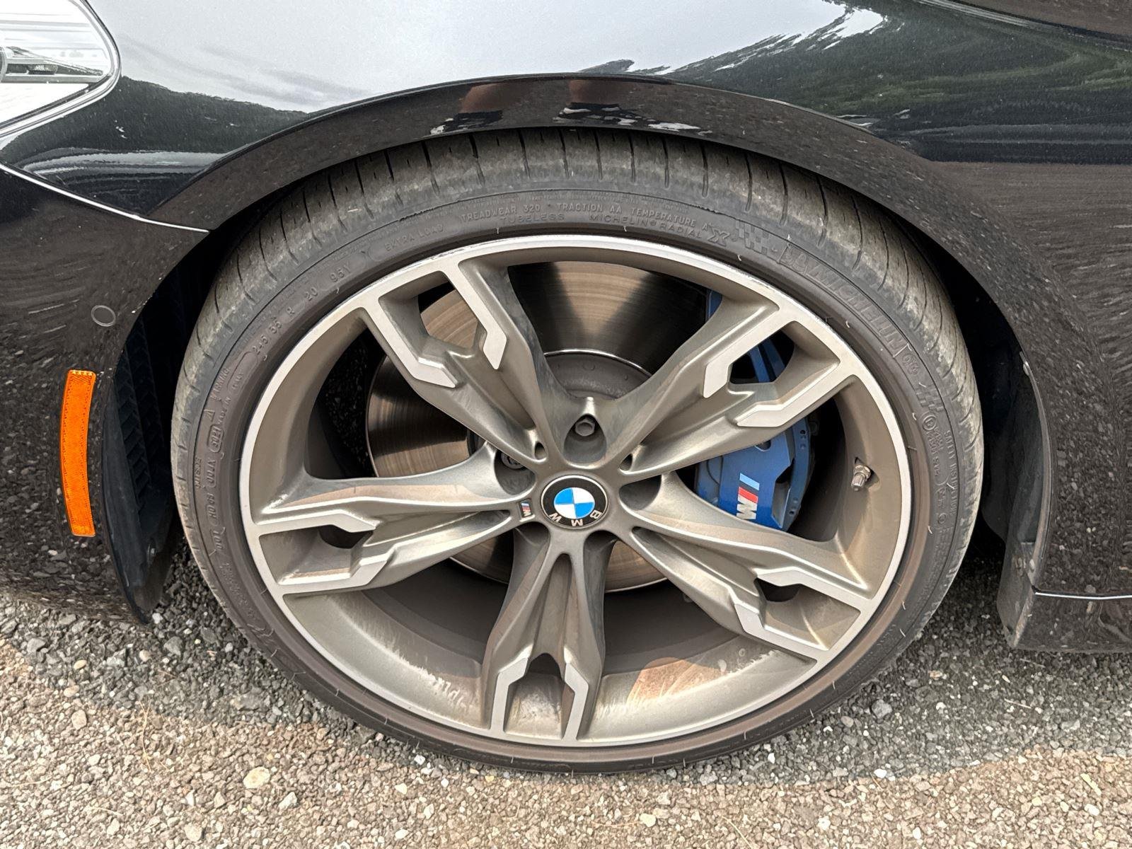Used 2018 Black Sapphire Metallic BMW M550i xDrive image 9