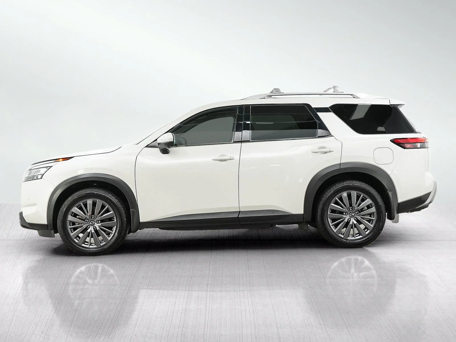 Used 2023 Nissan Pathfinder SL with VIN 5N1DR3CD0PC276464 for sale in Burnsville, Minnesota