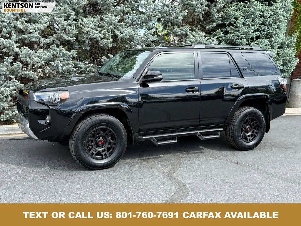 2022 Toyota 4Runner TRD Off-Road Premium 4WD V6's photo