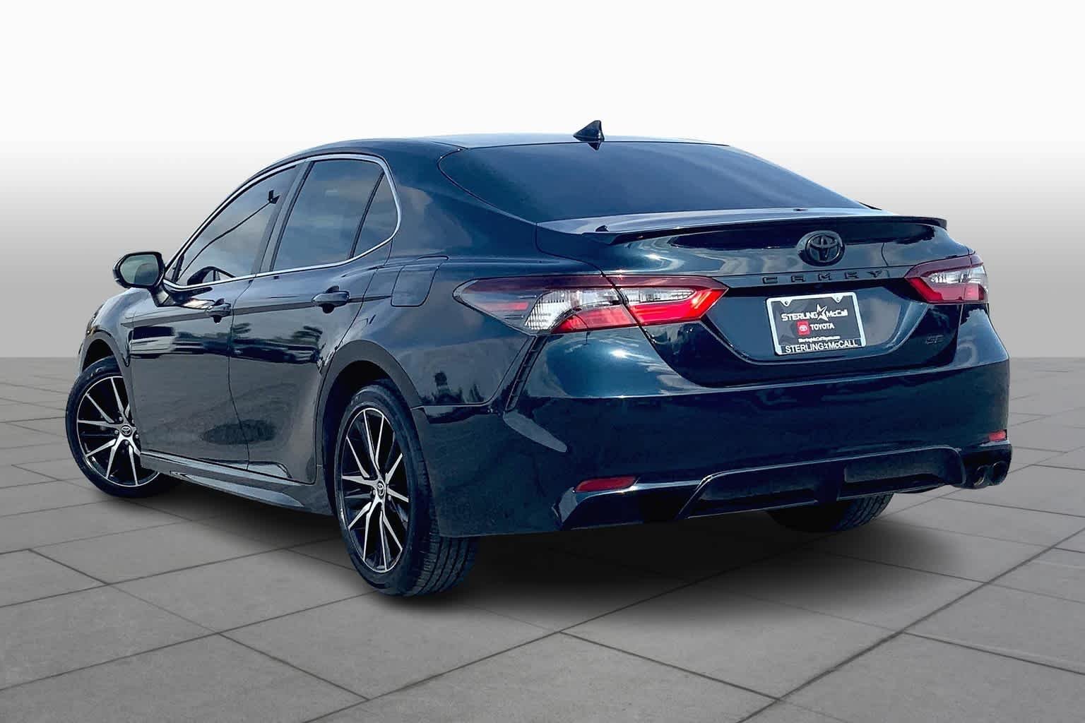 Used 2021 Galactic Aqua Mica Toyota SE image 12