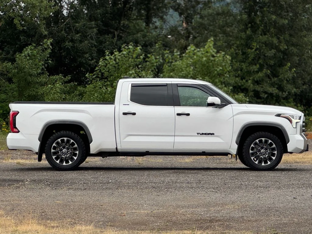 Used 2023 Ice Cap Toyota Limited image 8