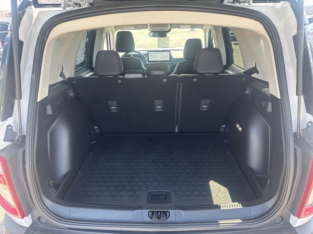 Used 2025 Oxford White Ford Outer Banks image 24