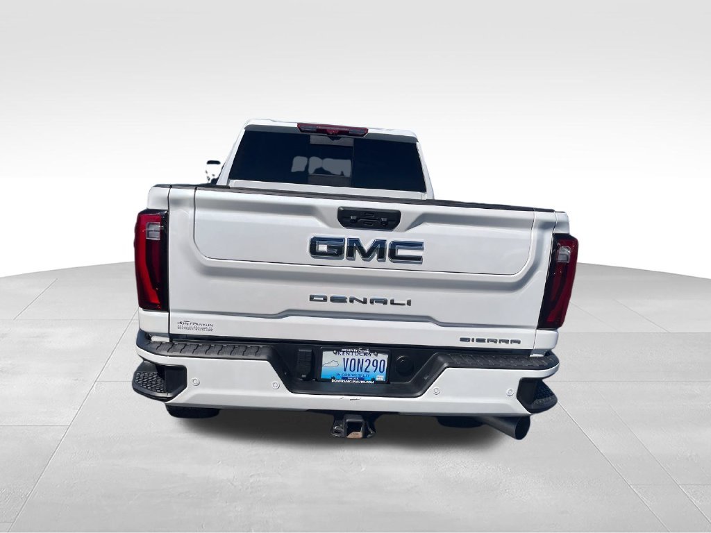 Used 2024 White GMC Denali Ultimate image 4