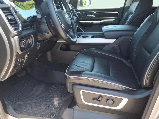 Used 2022 Silver Ram Laramie image 20