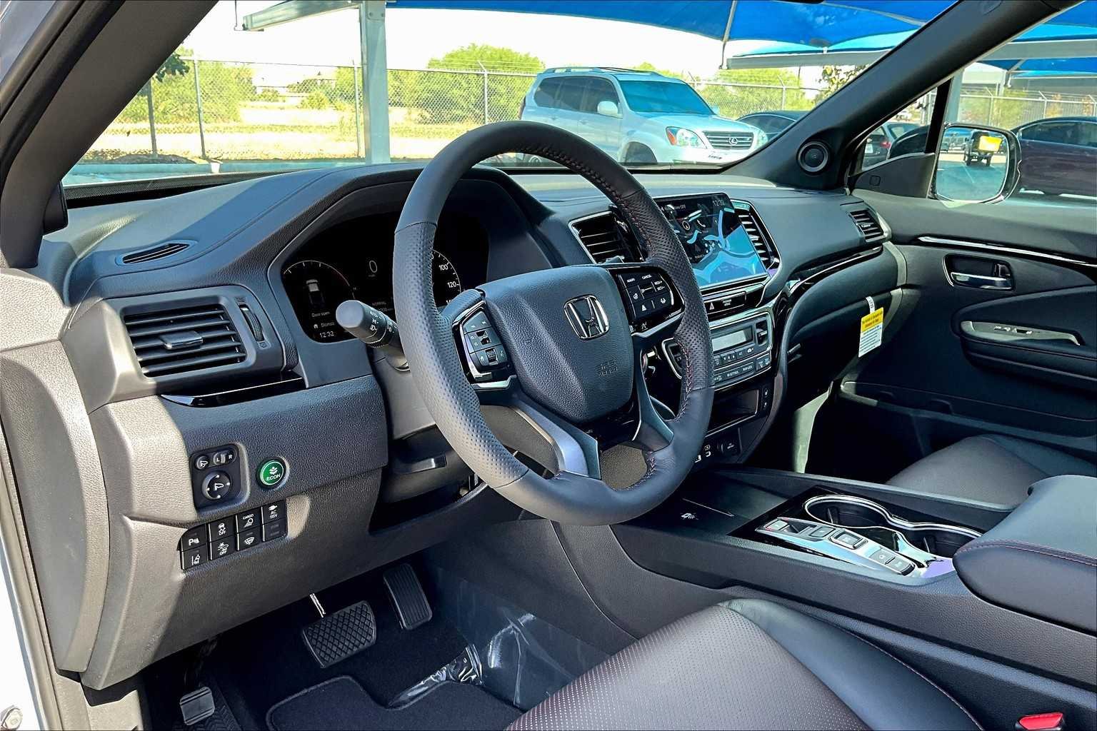 2026 Honda Ridgeline Black Edition - Photo 8