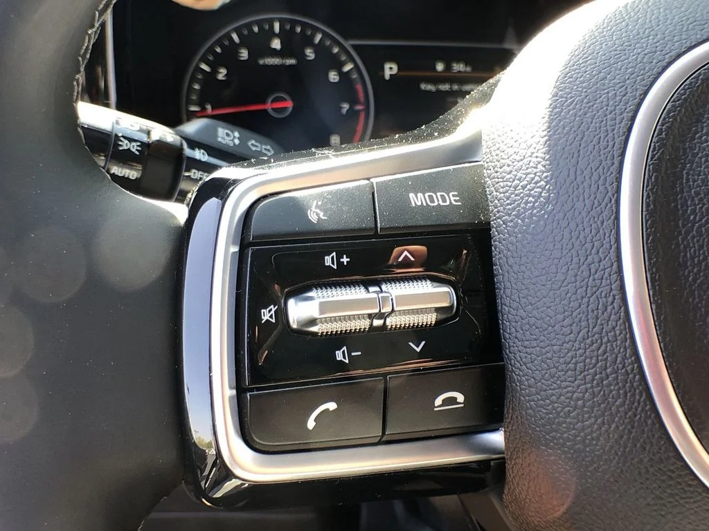 Used 2022 Black Kia SX image 30