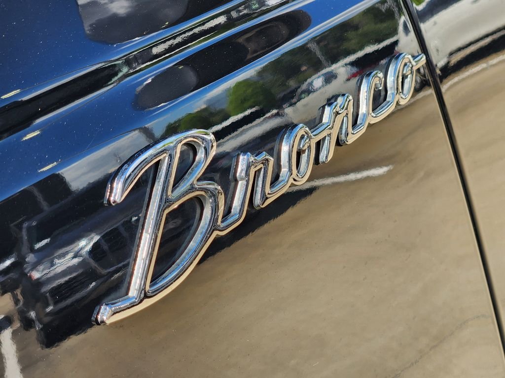 Used 2022 Shadow Black Ford Outer Banks image 12