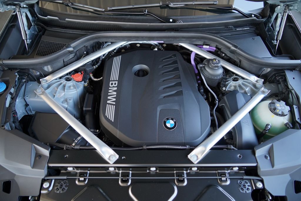 New 2026 Brooklyn Grey Metallic BMW xDrive40i image 21