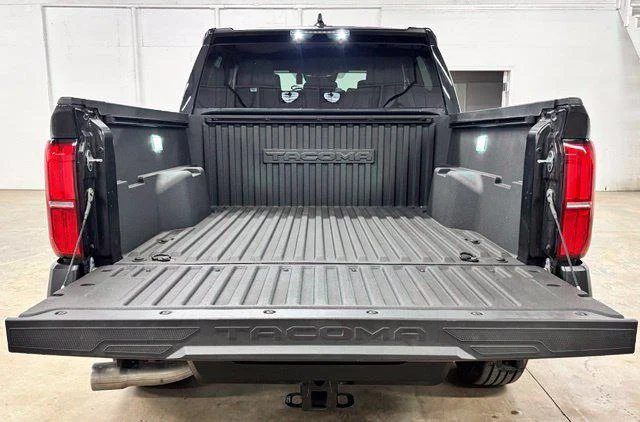 Used 2025 UNDERGROUND Toyota  image 26