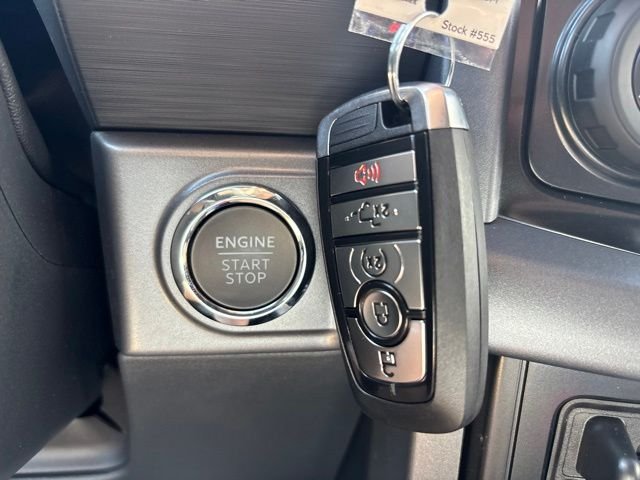 New 2026 Carbonized Gray Metallic Ford T-Sport XLT image 25