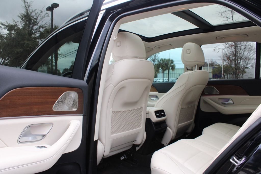 Used 2022 Black Mercedes-Benz GLE 350 image 30