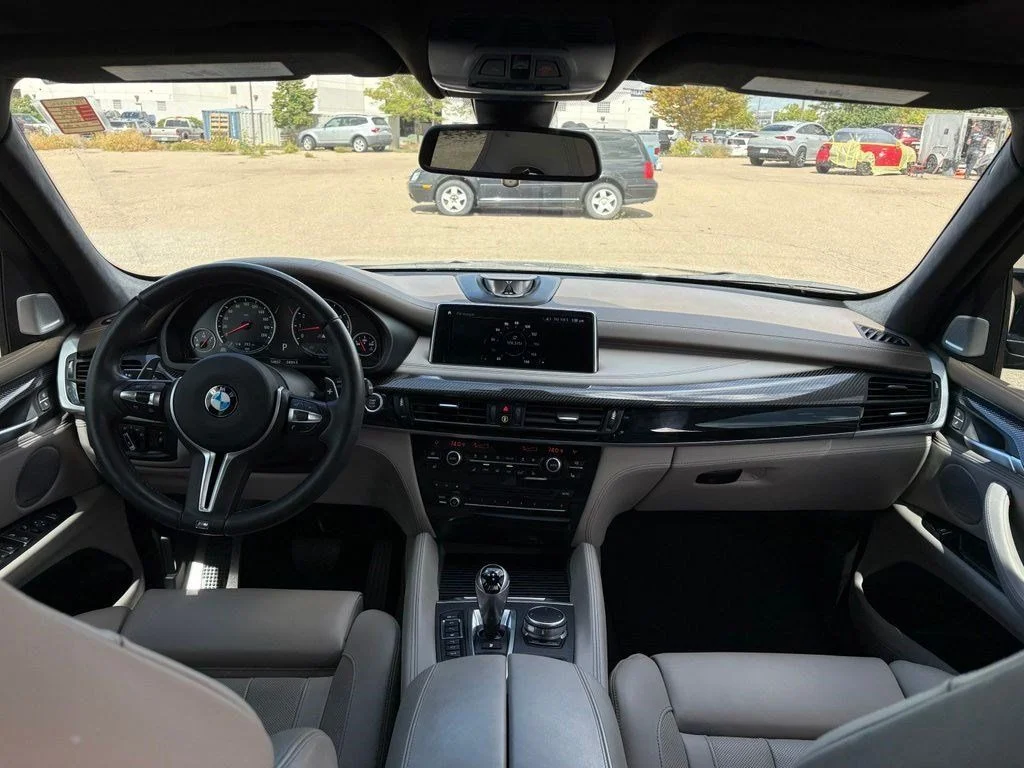 Used 2018 Black BMW Base image 14