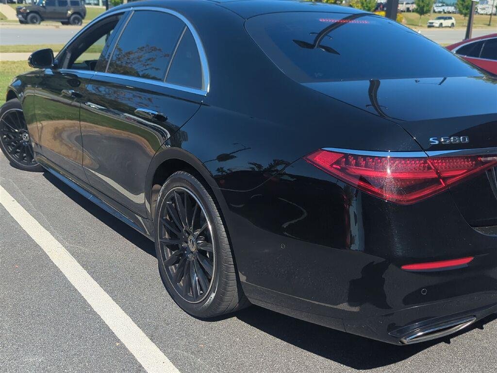 Used 2022 Black Mercedes-Benz S 580 image 3