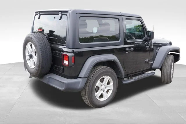 Used 2021 Black Jeep Sport S image 3