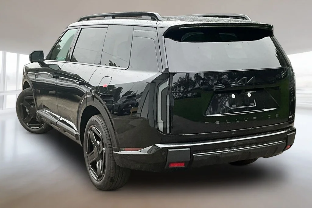 New 2027 Ebony Black Kia X-Line SX image 3