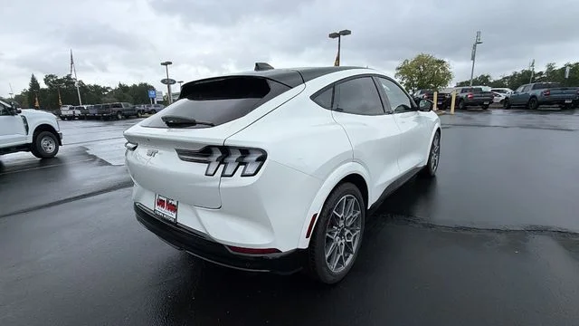 New 2026 White Ford GT image 4
