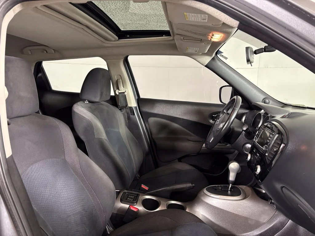 Used 2017 Gray Nissan SV image 16