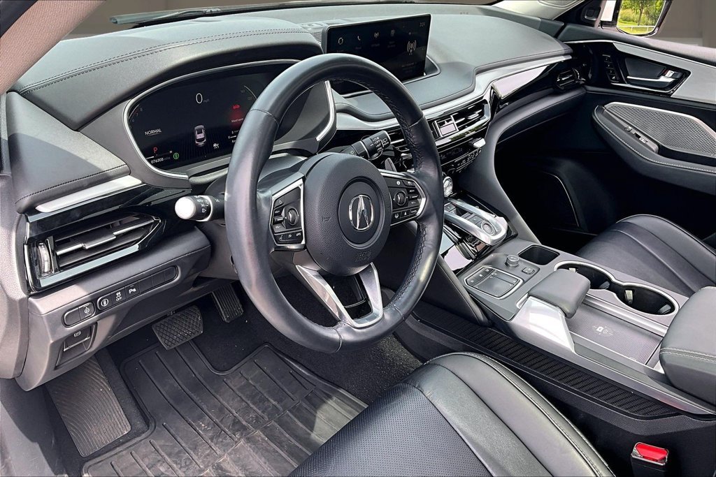 Used 2023 White Acura Technology image 13