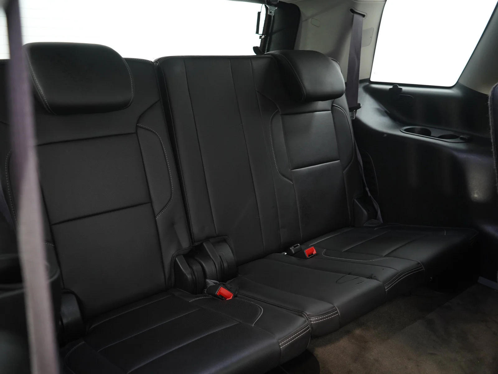 Used 2015 White GMC Denali image 15