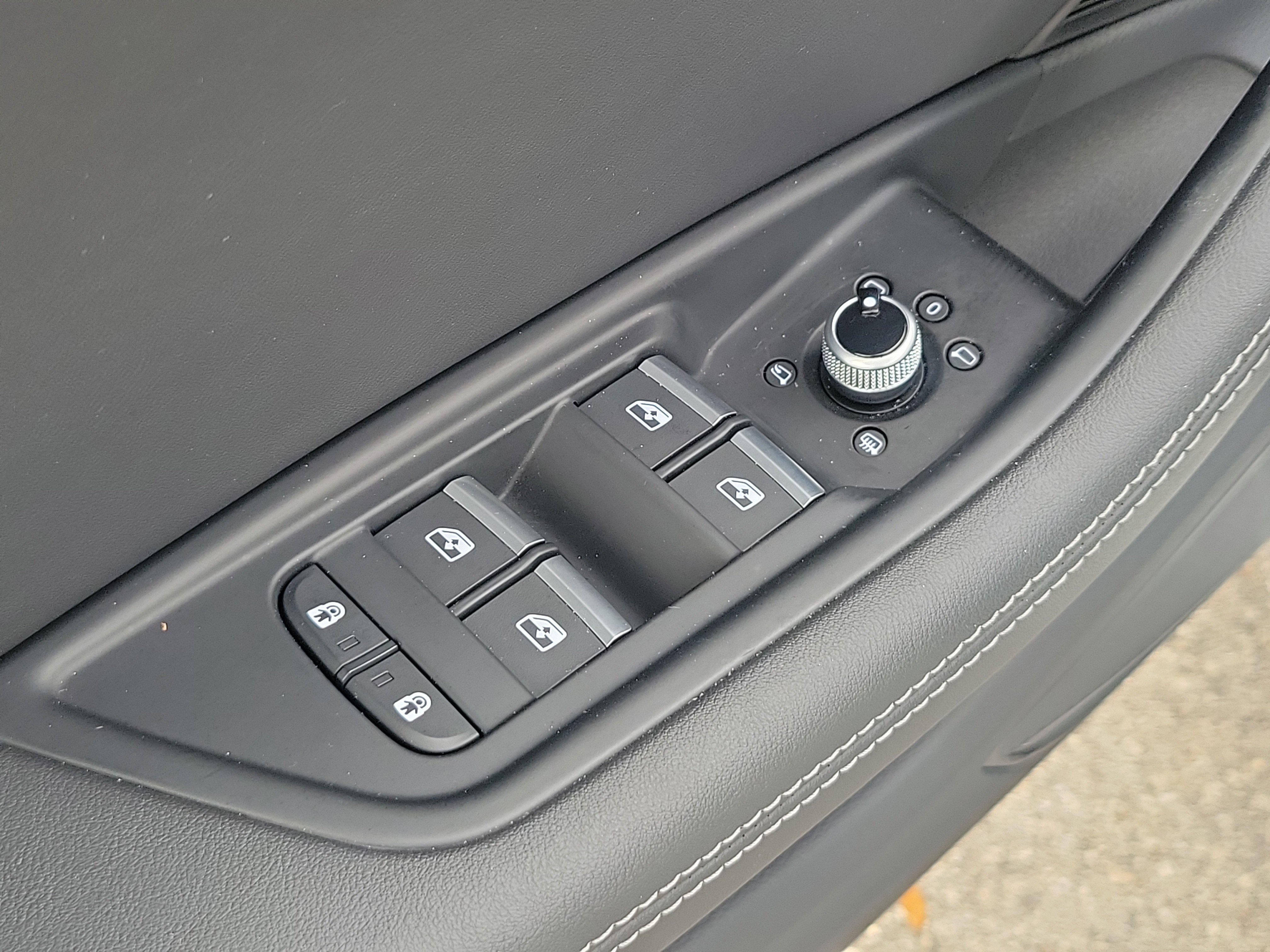 Used 2022 White Audi Premium Plus image 19