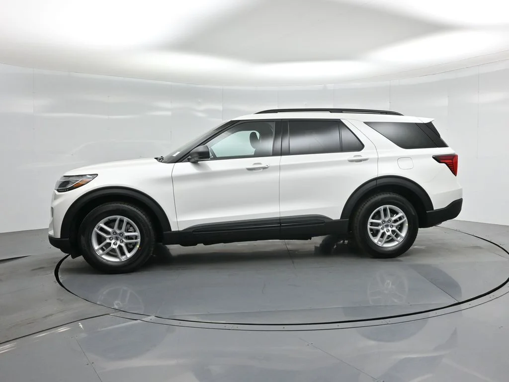 New 2026 Star White Metallic Tri-Coat Ford Active image 30