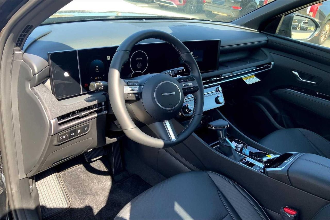 2026 Hyundai Santa Cruz Limited - Photo 9