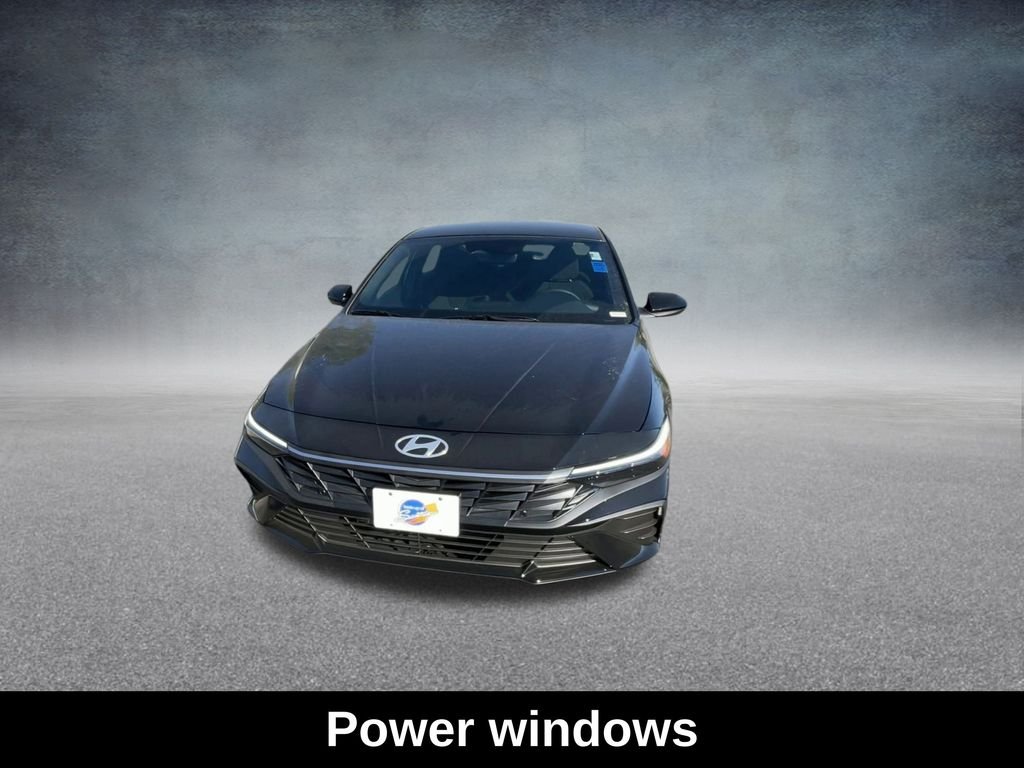 2025 Hyundai Elantra Blue - Photo 7