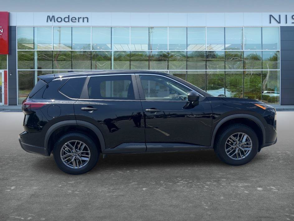 Used 2024 Super Black Nissan S image 4