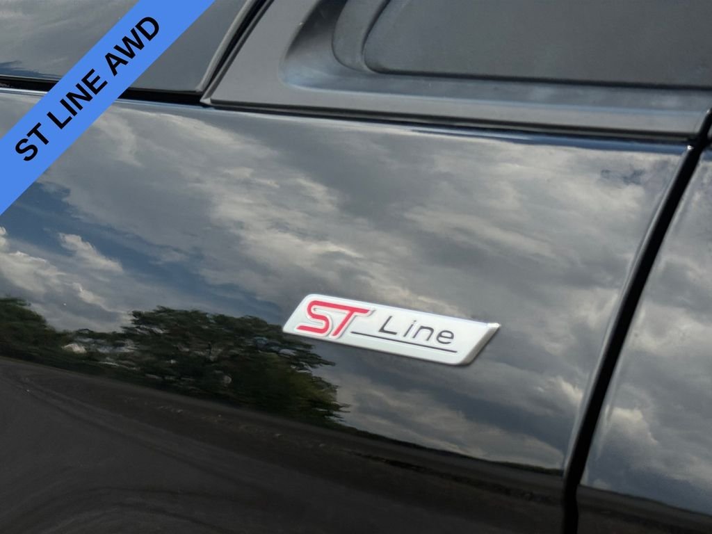 Used 2022 Black Ford ST Line image 18