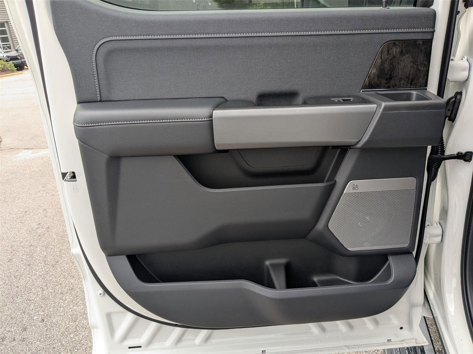 2025 Ford F-350 Super Duty Lariat - Photo 27
