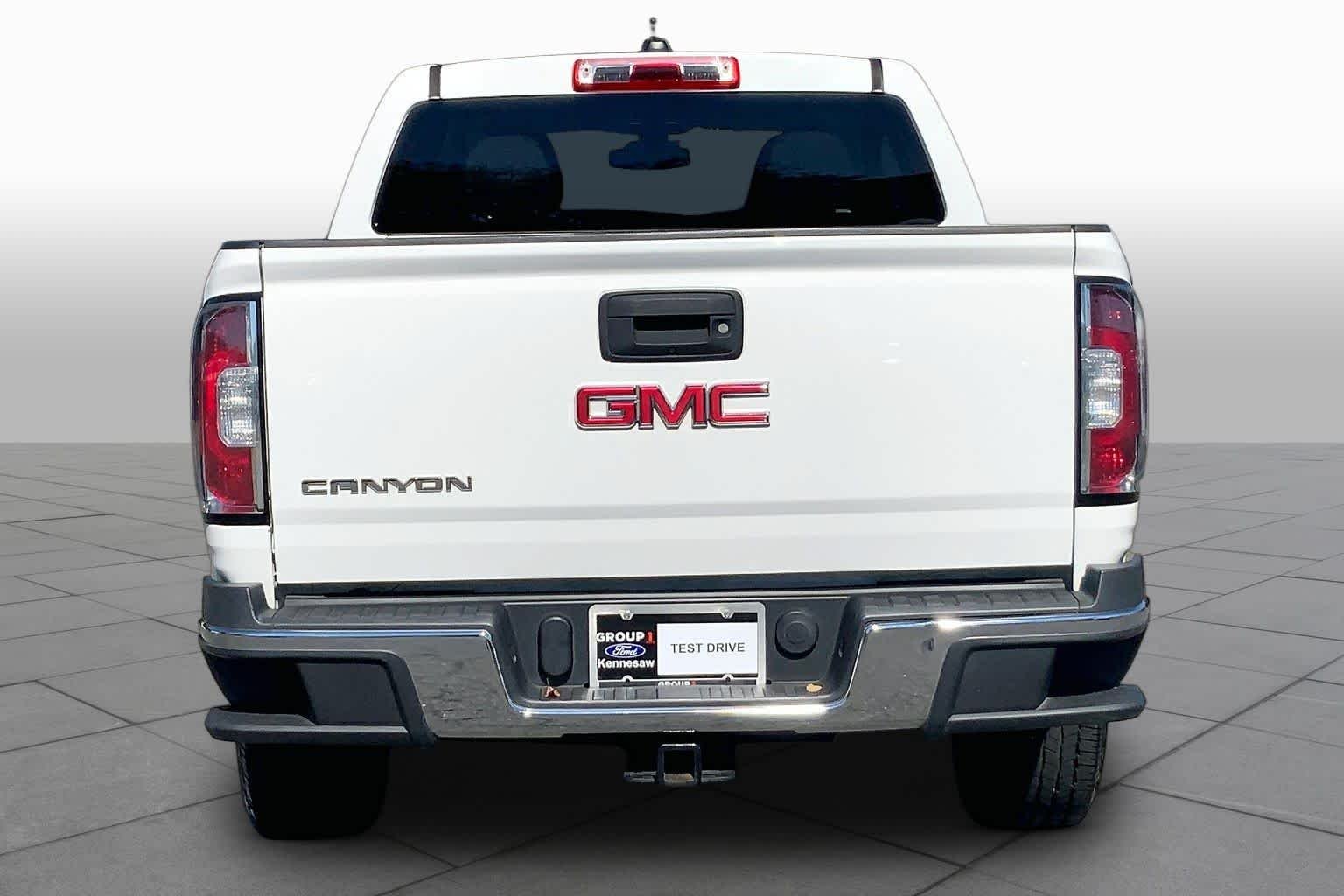 Used 2016 Summit White GMC 2WD image 5