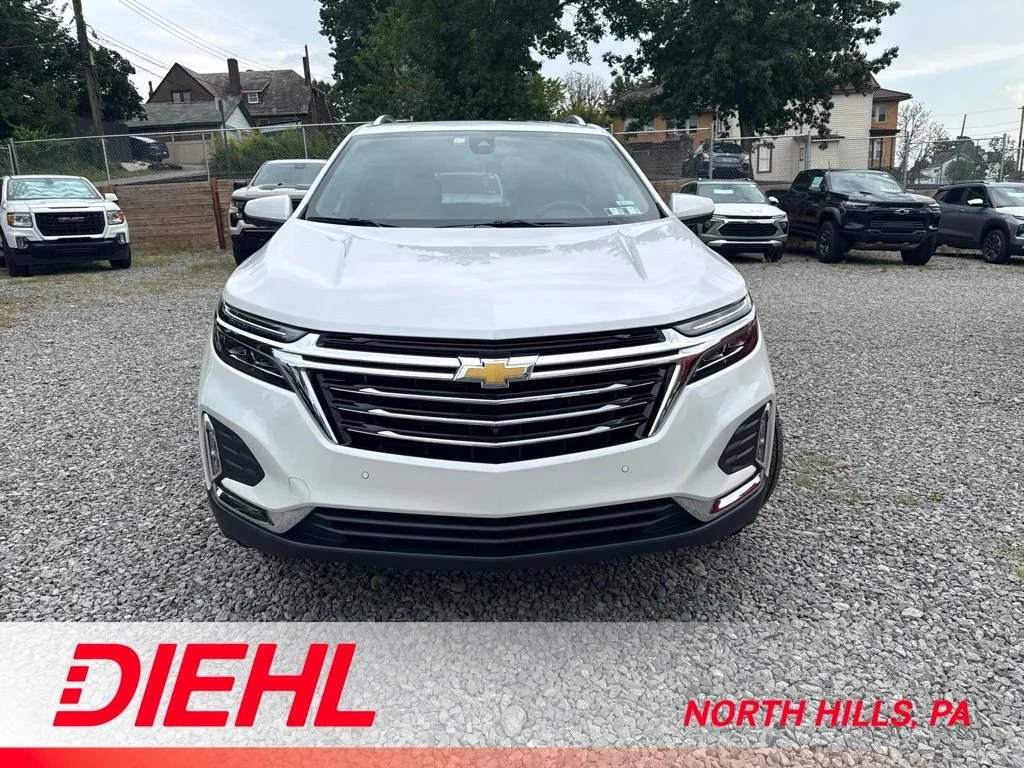 Used 2024 Iridescent Pearl Tricoat Chevrolet Premier image 1