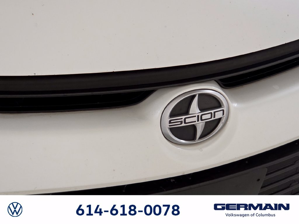 Used 2015 White Scion Base image 14