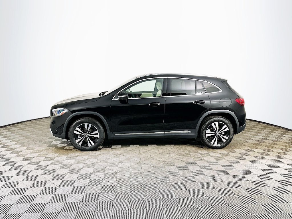 New 2026 Night Black Mercedes-Benz GLA 250 image 34