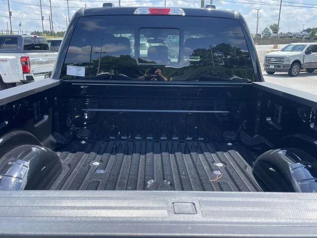 New 2026 Agate Black Metallic Ford XLT image 8