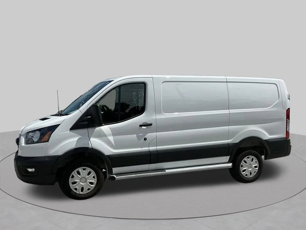Used 2025 White Ford Base image 4
